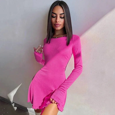 Sukienka slim fit – krótka, elegancka z długim rękawem