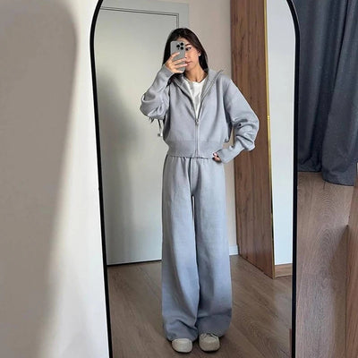 Dzianinowy komplet damski - bluza ze stójką i spodnie wide leg