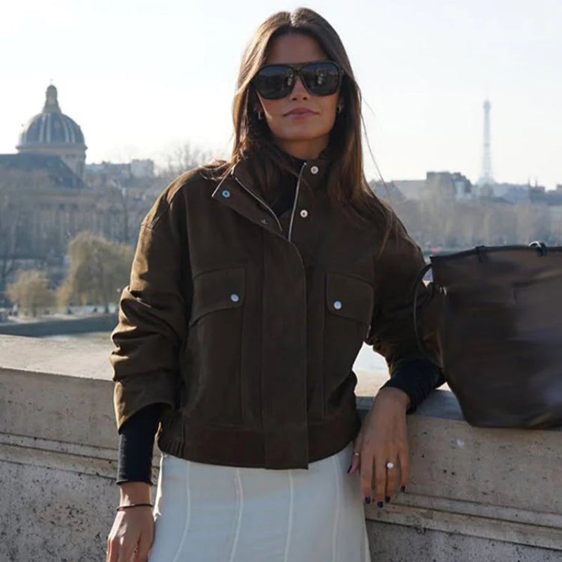 Jesienna kurtka damska bomber – krótka, elegancka ze stójką