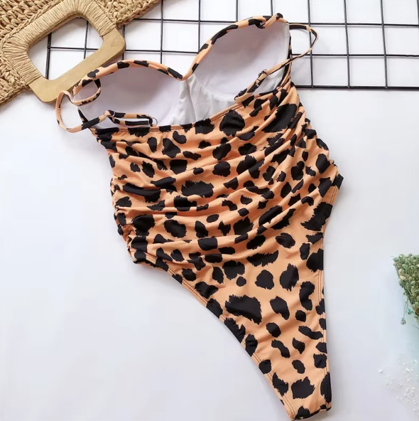 Jednoczęściowy strój kąpielowy klasyczny